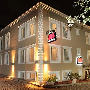 Apple Tree *** Isztambul